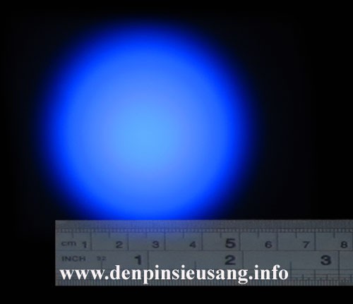 Đèn pin siêu sáng chiếu tia cực tím UV độ sáng mạnh